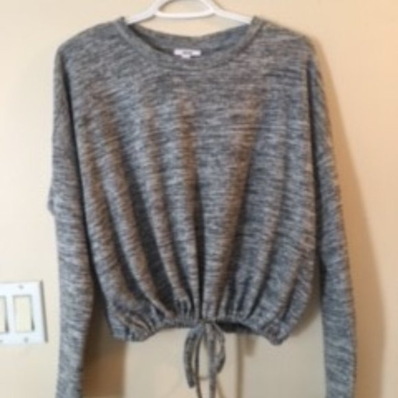 Ardene Cropped Long Sleeve Tie Waist Top - Gray - Size XS (Fits Oversized) - Picture 8 of 8